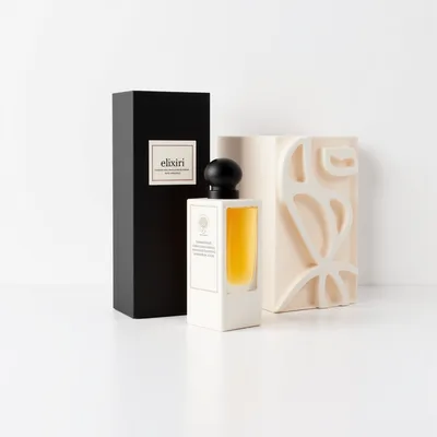 AI-Generated packaging for Perfume bottle