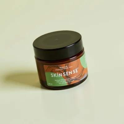 AI-Generated packaging for Food glass jar