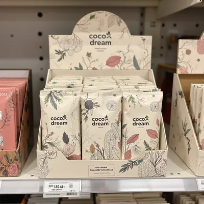 AI-Generated packaging for Shelf display box