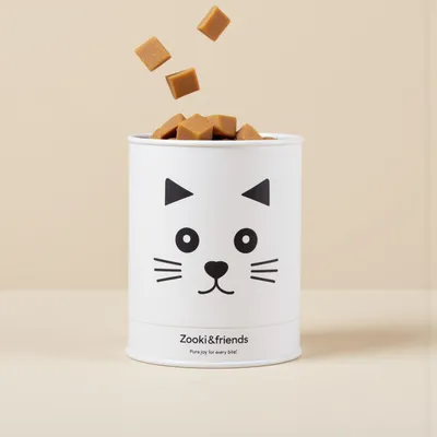 AI-Generated packaging for Tube