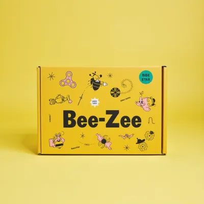 AI-Generated black shipping box packaging