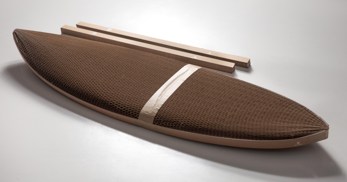 Flexi-Hex founders with packaging